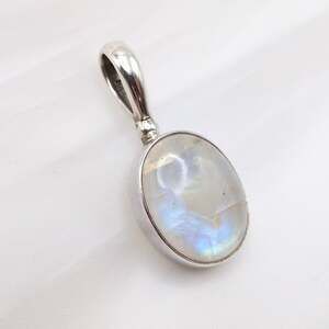 Sajen Signed 925 Sterling Silver Rainbow Moonstone Bezel Cabochon Oval Pendant